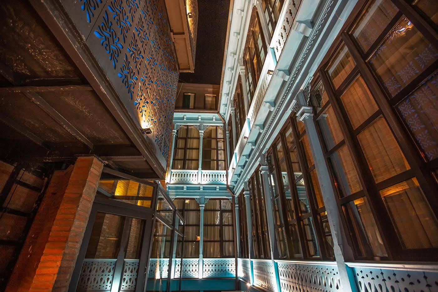 Royal Inn Tbilisi Eksteriør bilde