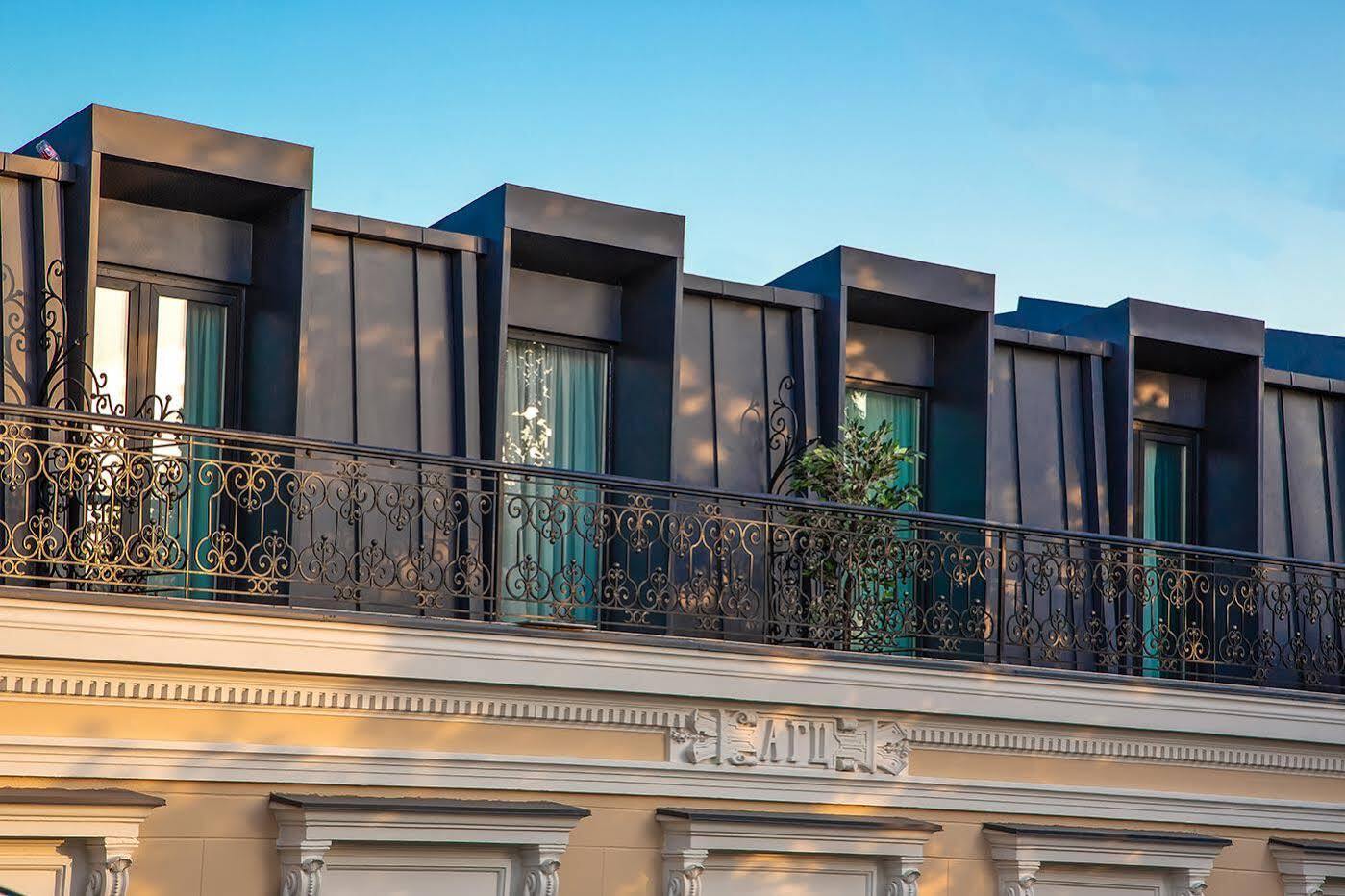 Royal Inn Tbilisi Eksteriør bilde